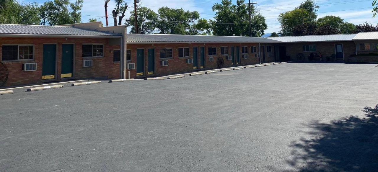 Horseshoe Bend Motel Lovell Екстер'єр фото
